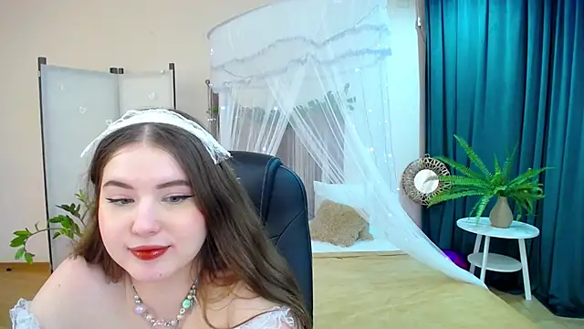 NicoleFoxery online show from 03-12-25, 12:31