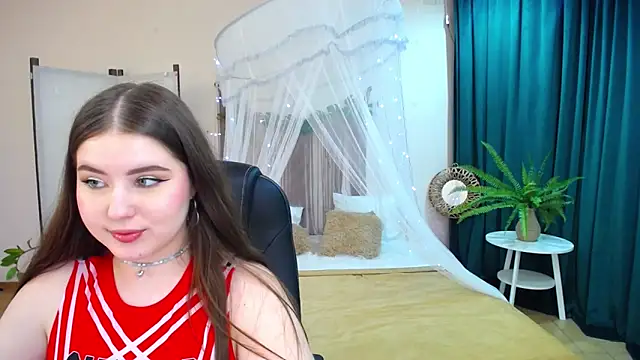 NicoleFoxery online show from 03-18-25, 12:27