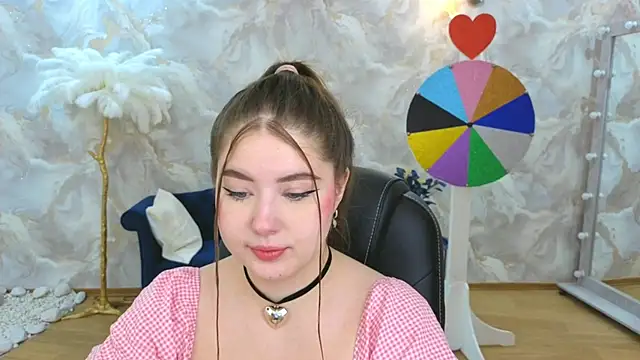 NicoleFoxery online show from 10-05-25, 03:16