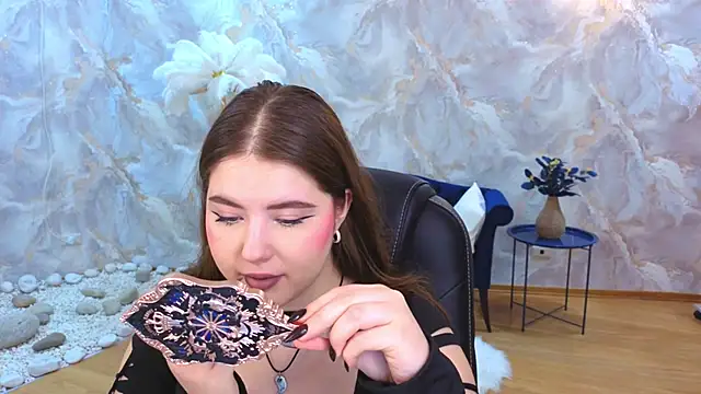 NicoleFoxery online show from 11-29-25, 06:22