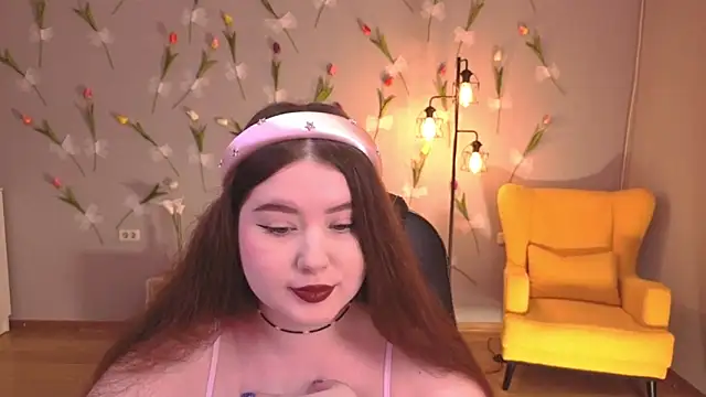 NicoleFoxery online show from 04-19-26, 06:21