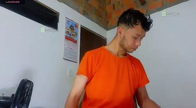 Snapshot of big_cock_mathew chatting on 03-16-25, 06:23 big cock mathew online show from 03-16-25, 06:23