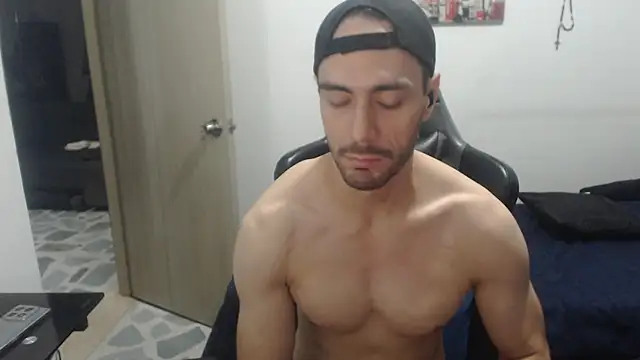 samuelgarcia  online show from 12-22-25, 09:39