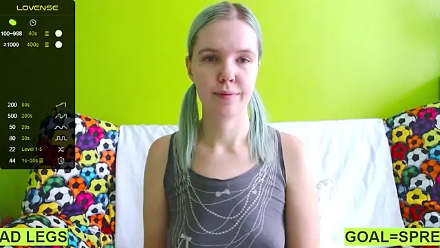 Snapshot of Ultra_Meow chatting on 02-09-25, 10:20 Ultra Meow online show from 02-09-25, 10:20