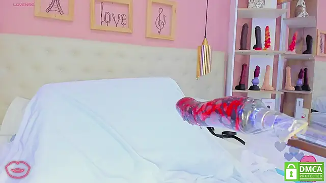 leylla  online show from 04-09-26, 06:57