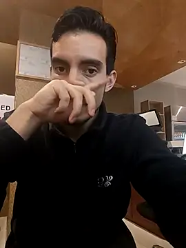 TommyMomentum online show from 04-05-26, 02:53