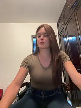 Snapshot of Sexifantasia chatting on 07-11-26, 08:00 Sexifantasia online show from 07-11-26, 08:00