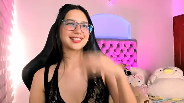 Luniverse online show from 11-26-25, 07:37