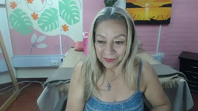 Snapshot of ZAMANTHA chatting on 06-24-26, 04:28 ZAMANTHA online show from 06-24-26, 04:28