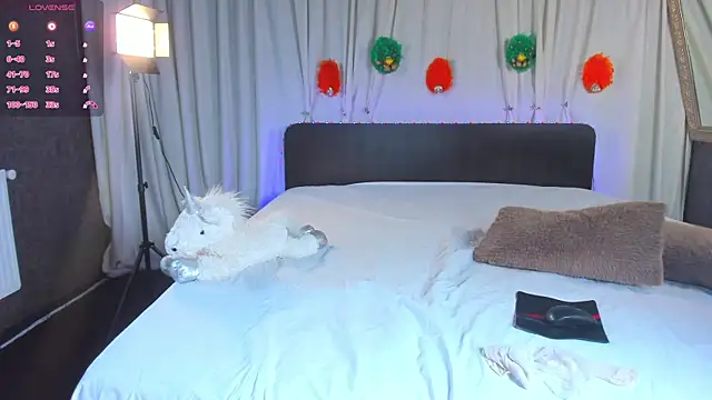 JesikaLooove online show from 04-10-26, 06:51