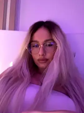 mollyxxx online show from 10-28-25, 06:28