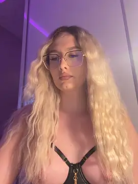 mollyxxx online show from 05-18-26, 11:43