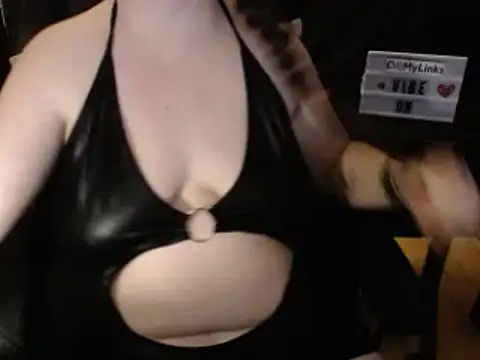 Snapshot of Cocotinexo chatting on 03-07-25, 10:21 Cocotinexo online show from 03-07-25, 10:21