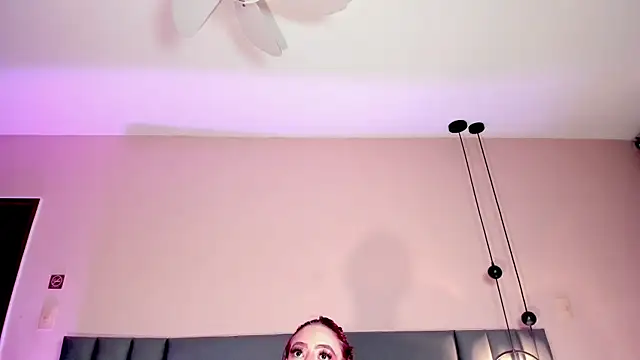 JupiteFox online show from 04-07-26, 12:55