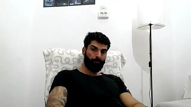 Verycutex online show from 11-19-25, 07:41