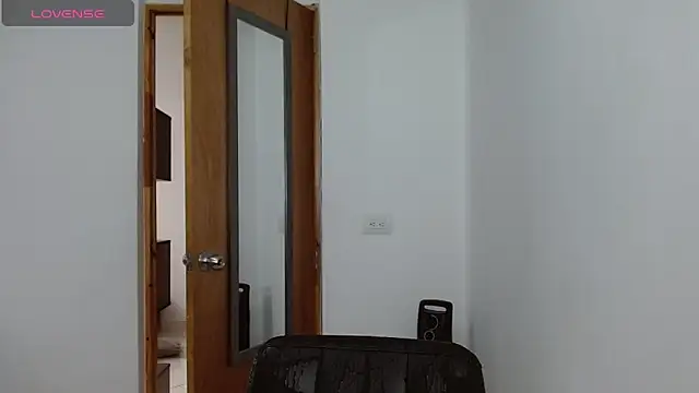 selena ferri online show from 03-27-26, 09:25