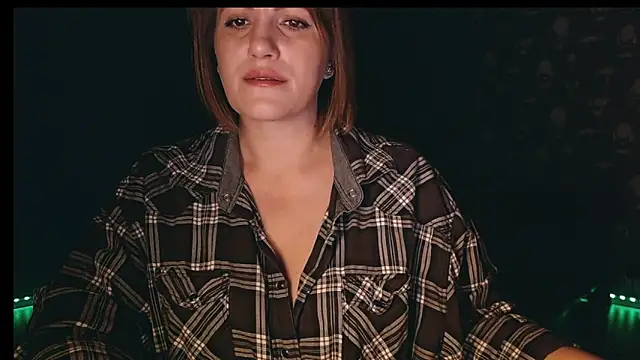 Snapshot of _letty_ chatting on 02-15-26, 03:14 letty online show from 02-15-26, 03:14