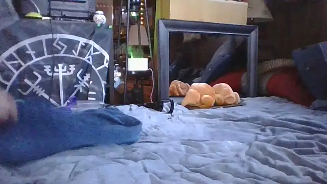 Snapshot of Makowboy chatting on 11-05-25, 08:31 Makowboy online show from 11-05-25, 08:31