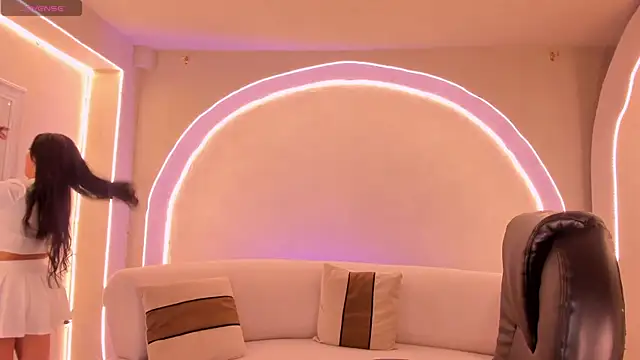 MiaRoberts1 online show from 04-18-26, 12:42