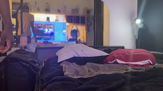 Snapshot of Sportparis4 chatting on 01-26-25, 12:16 Sportparis4 online show from 01-26-25, 12:16