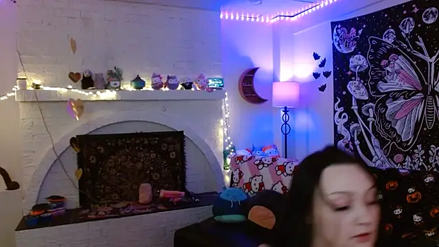 Snapshot of HazeyBvby chatting on 10-28-25, 05:33 HazeyBvby online show from 10-28-25, 05:33