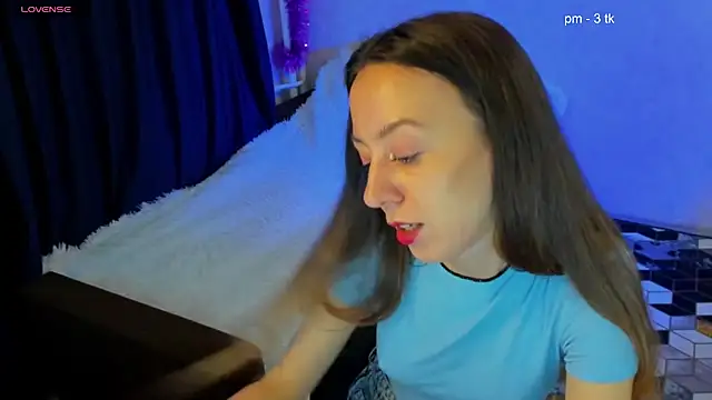 Snapshot of CurlySteph chatting on 01-04-25, 08:59 CurlySteph online show from 01-04-25, 08:59