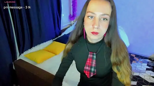 Snapshot of CurlySteph chatting on 03-09-25, 05:28 CurlySteph online show from 03-09-25, 05:28