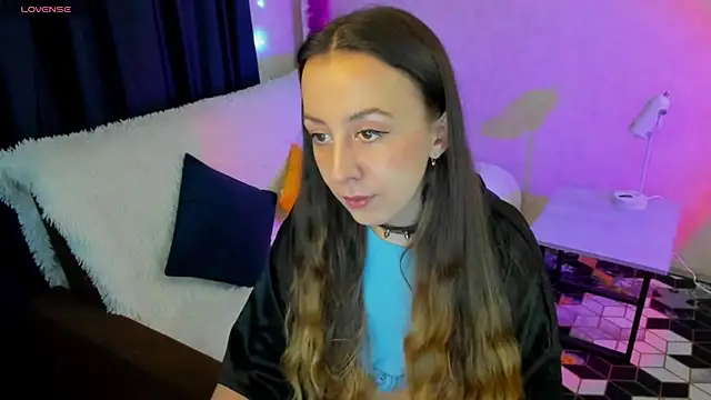 Snapshot of CurlySteph chatting on 03-20-25, 04:31 CurlySteph online show from 03-20-25, 04:31