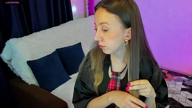 Snapshot of CurlySteph chatting on 03-21-25, 05:34 CurlySteph online show from 03-21-25, 05:34