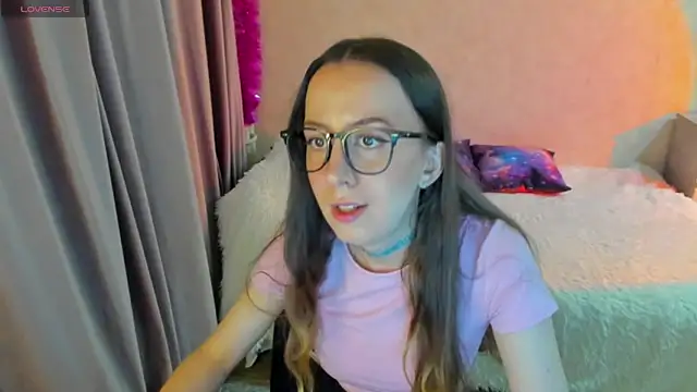 Snapshot of CurlySteph chatting on 09-08-25, 06:18 CurlySteph online show from 09-08-25, 06:18