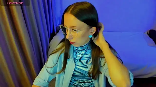 CurlySteph online show from 04-15-26, 06:48