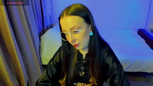 CurlySteph online show from 04-24-26, 06:10