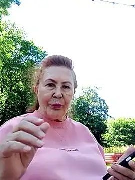 Hottie-Mom online show from 06-18-26, 10:52