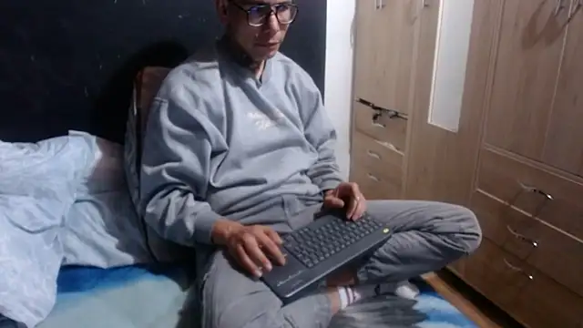 Snapshot of dannnyhot24 chatting on 01-11-25, 11:35 dannnyhot24 online show from 01-11-25, 11:35