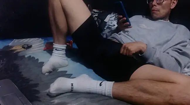 Snapshot of dannnyhot24 chatting on 02-15-25, 04:47 dannnyhot24 online show from 02-15-25, 04:47