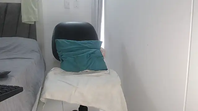 fisting room online show from 11-08-25, 09:46