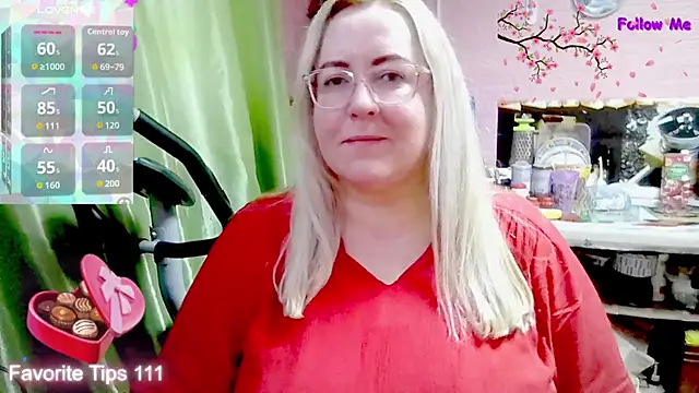 Snapshot of Ginesia chatting on 04-29-26, 01:15 Ginesia online show from 04-29-26, 01:15