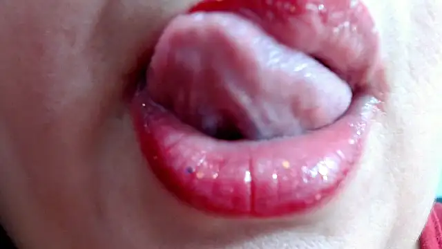 Snapshot of Kerly_Doll chatting on 01-14-25, 08:59 Kerly Doll online show from 01-14-25, 08:59
