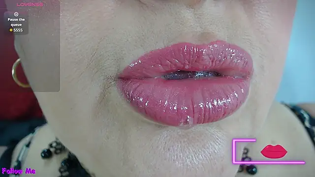 Snapshot of Kerly_Doll chatting on 10-03-25, 12:13 Kerly Doll online show from 10-03-25, 12:13