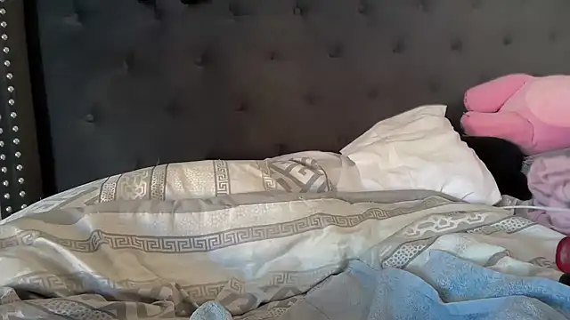 Cum2Charm online show from 04-14-26, 11:55