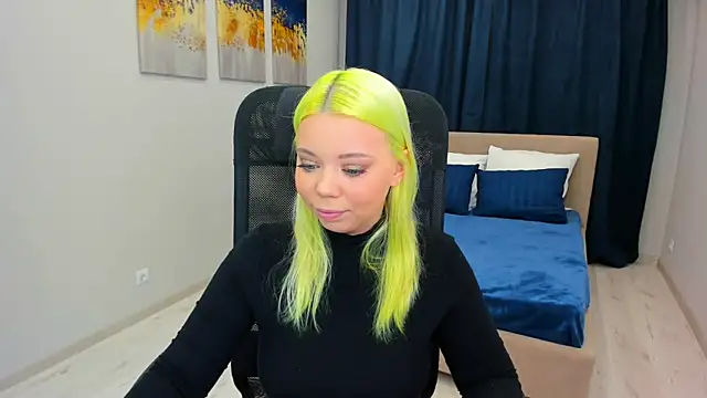 Snapshot of EnergyBunny_1 chatting on 01-19-25, 07:37 EnergyBunny 1 online show from 01-19-25, 07:37