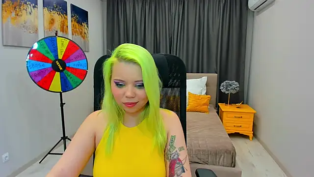 Snapshot of EnergyBunny_1 chatting on 02-04-25, 08:17 EnergyBunny 1 online show from 02-04-25, 08:17