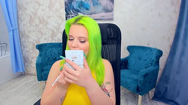 Snapshot of EnergyBunny_1 chatting on 02-10-25, 08:53 EnergyBunny 1 online show from 02-10-25, 08:53