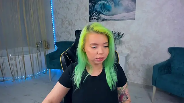 Snapshot of EnergyBunny_1 chatting on 09-28-25, 06:13 EnergyBunny 1 online show from 09-28-25, 06:13