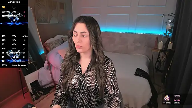 KylieMellow online show from 06-06-26, 05:45