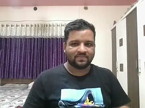 Snapshot of dhruv_love chatting on 06-18-26, 01:26 dhruv love online show from 06-18-26, 01:26