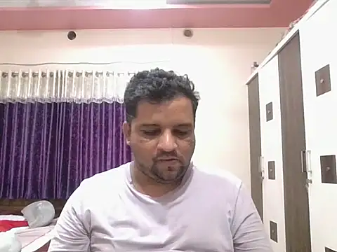 Snapshot of dhruv_love chatting on 07-02-26, 12:33 dhruv love online show from 07-02-26, 12:33