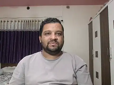 Snapshot of dhruv_love chatting on 07-20-26, 01:35 dhruv love online show from 07-20-26, 01:35