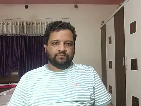 Snapshot of dhruv_love chatting on 07-30-26, 01:21 dhruv love online show from 07-30-26, 01:21