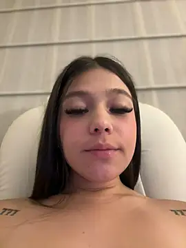 Alyshanon18 online show from 02-22-25, 02:39